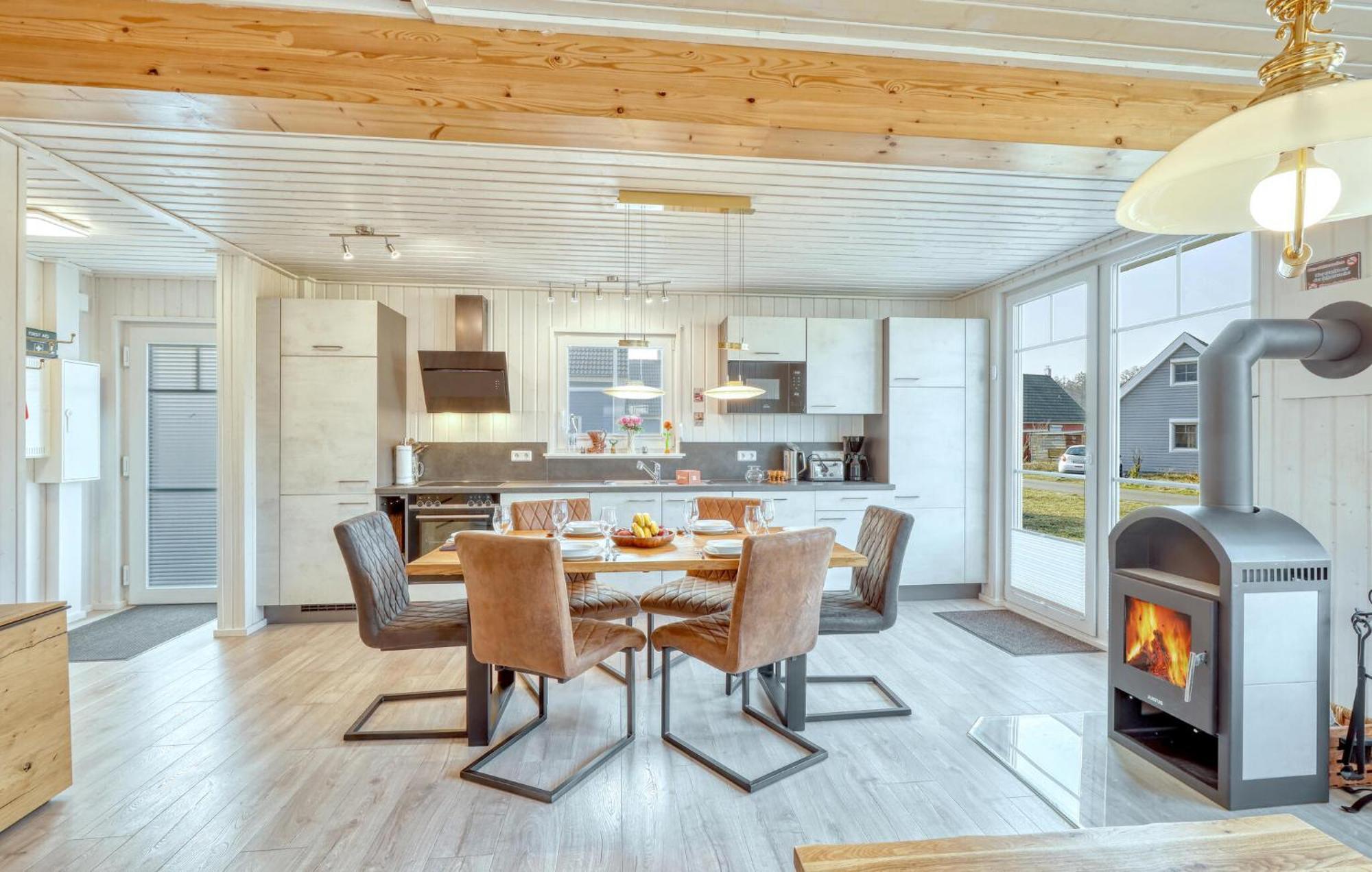 3 Bedroom Pet Friendly Home In Zerpenschleuse エクステリア 写真